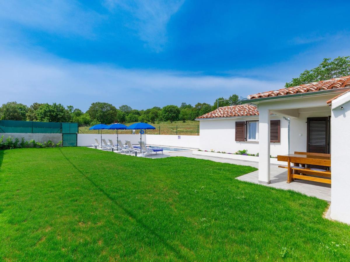 Holiday Home Casa Gverino By Interhome 플로민 외부 사진