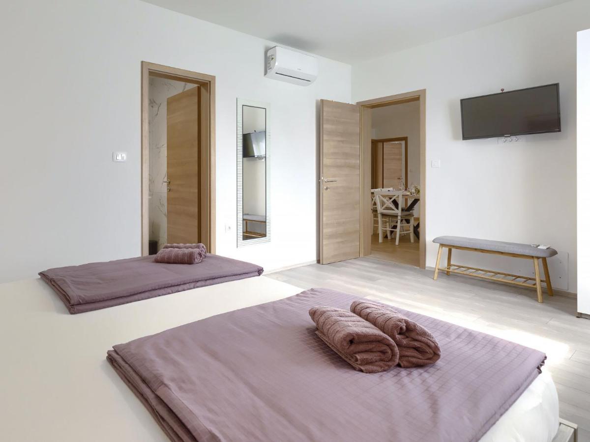 Holiday Home Casa Gverino By Interhome 플로민 외부 사진